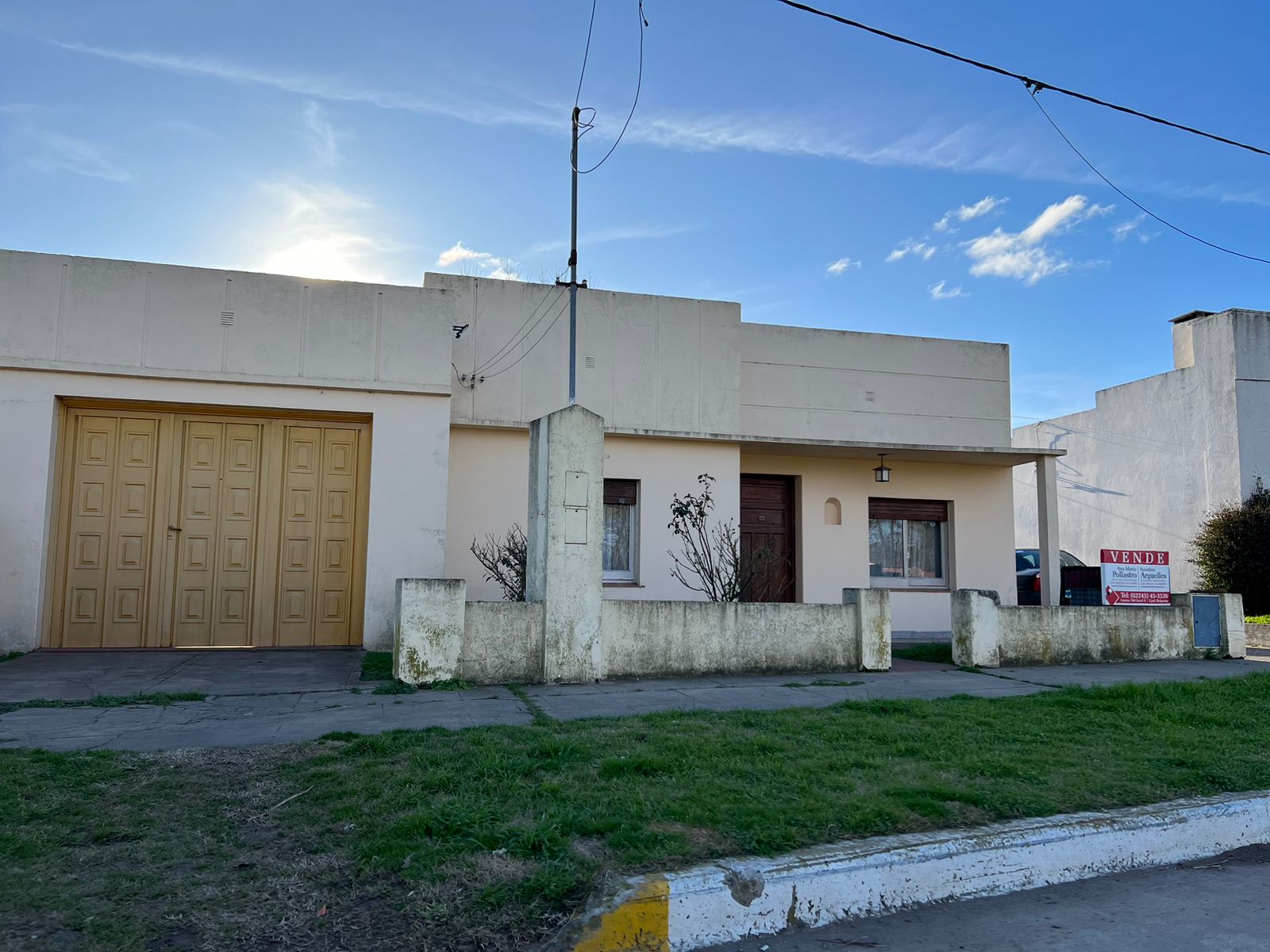 EN VENTA CASA EN VILLANUEVA, EXCELENTE UBICACION