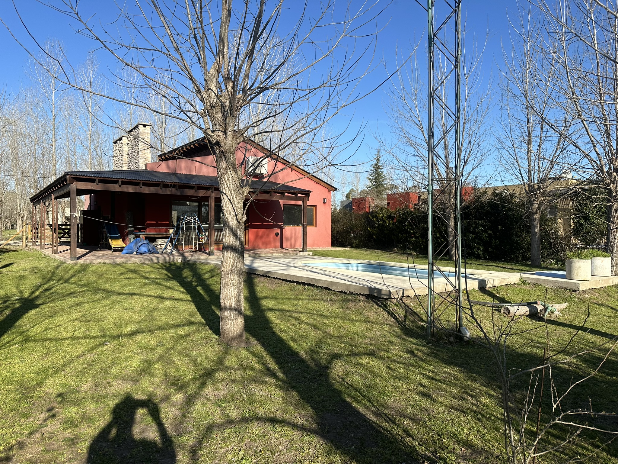 Hermosa Casa  en Barrio Leufu kiñe – Tranquilidad y Naturaleza a Pasos del Río y Termas